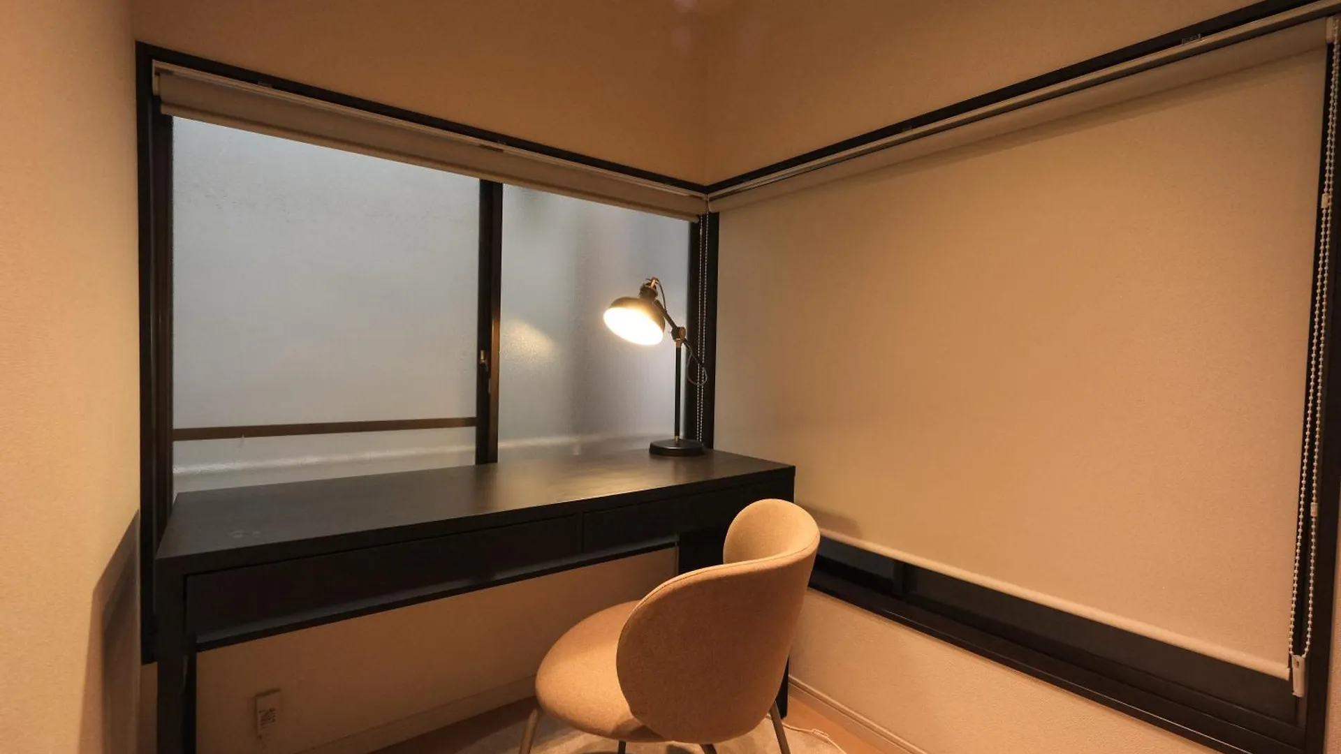 Modern Nakano 도쿄 0*,
